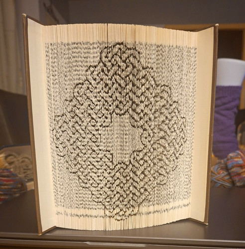 Gefaltetes buch deko objekt - buch, deko-objekt